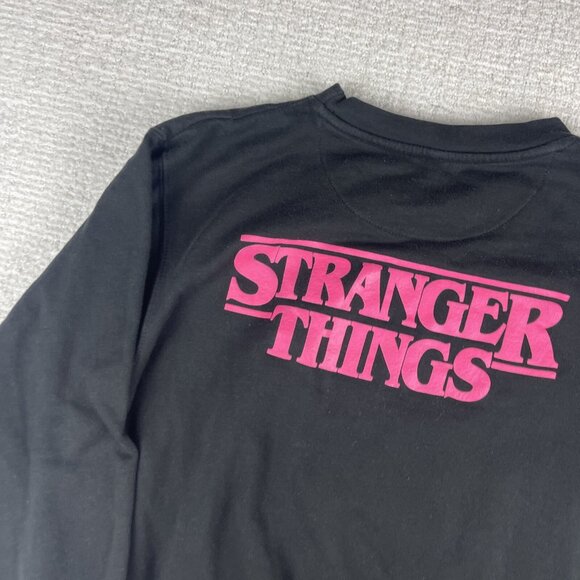 Netflix Stranger Things Fade Girls Graphic Sweatshirt Crewneck Black Size Med - Picture 13 of 16